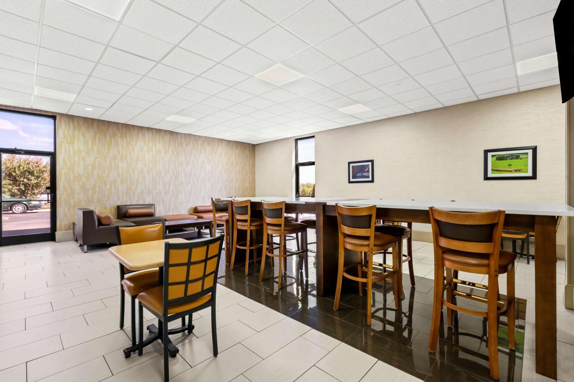 费耶特维尔贝斯特韦斯特酒店 Fayetteville 外观 照片
